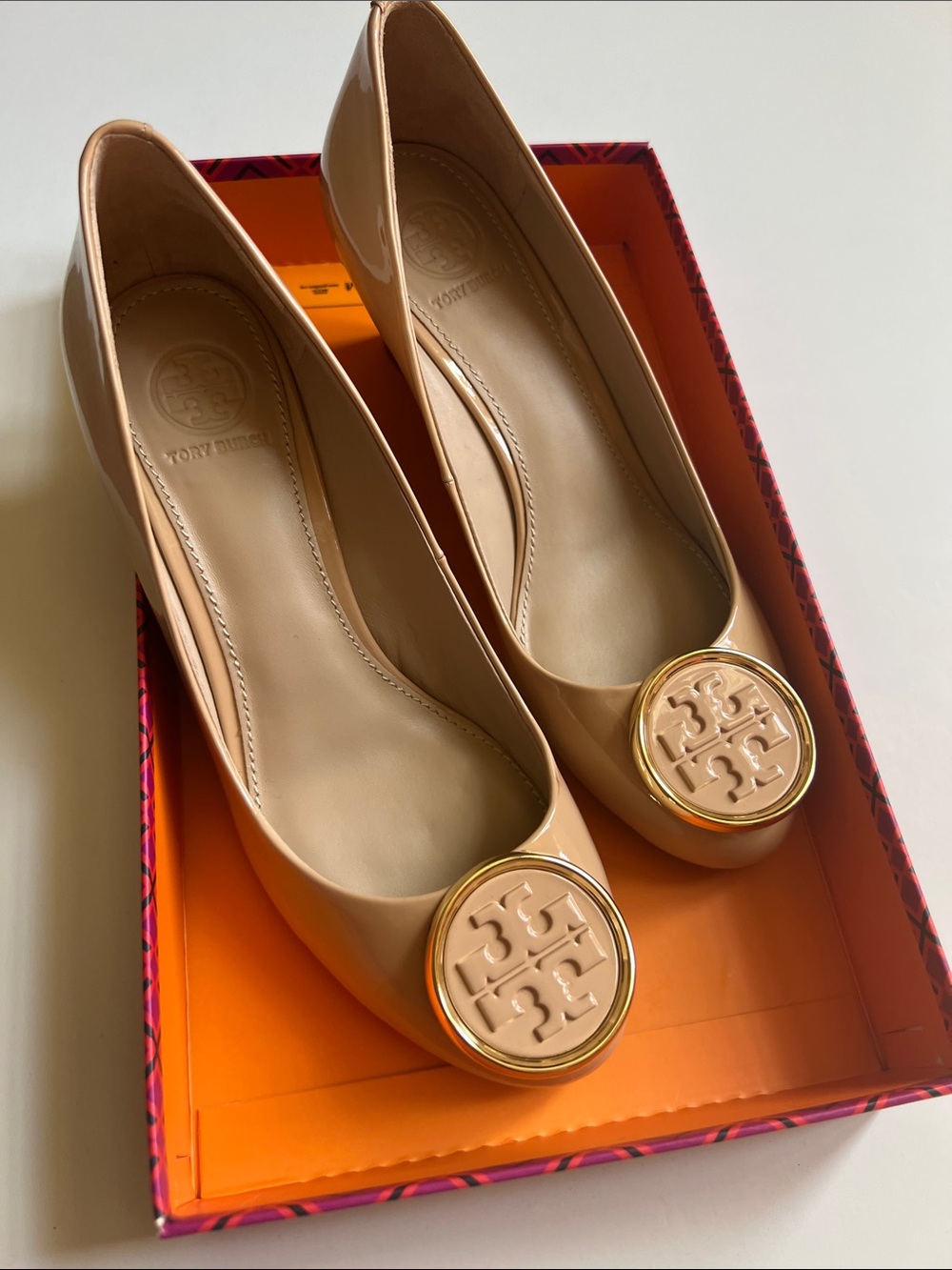 Tory Burch Beige Patent Leather Logo Round-Toe Wedge Heel Shoes